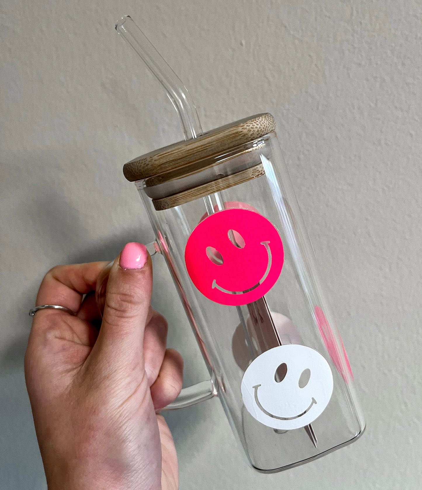 12.5oz Smiley Face Glass Cup